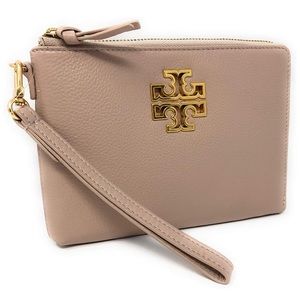 ✨NWT Tory Burch Britten Large Zip Pouch ✨